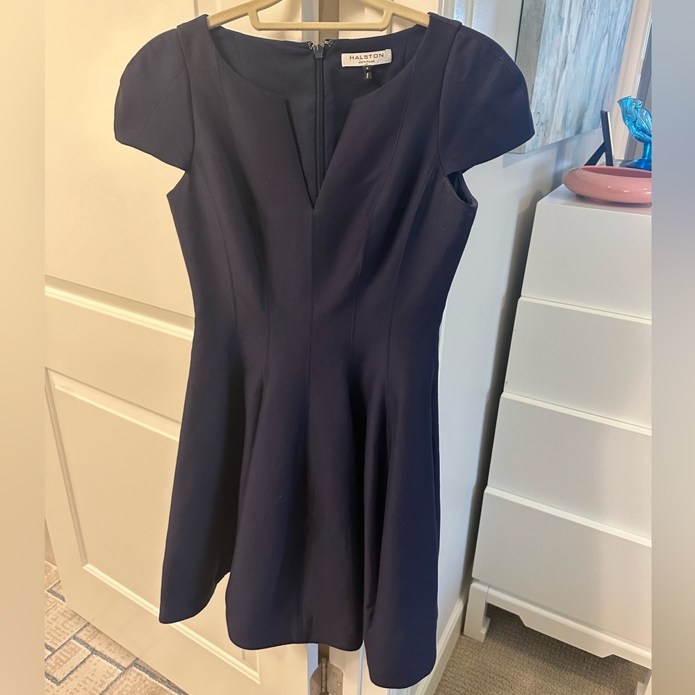 Halston Heritage Cap-Sleeve satin navy dress size 4